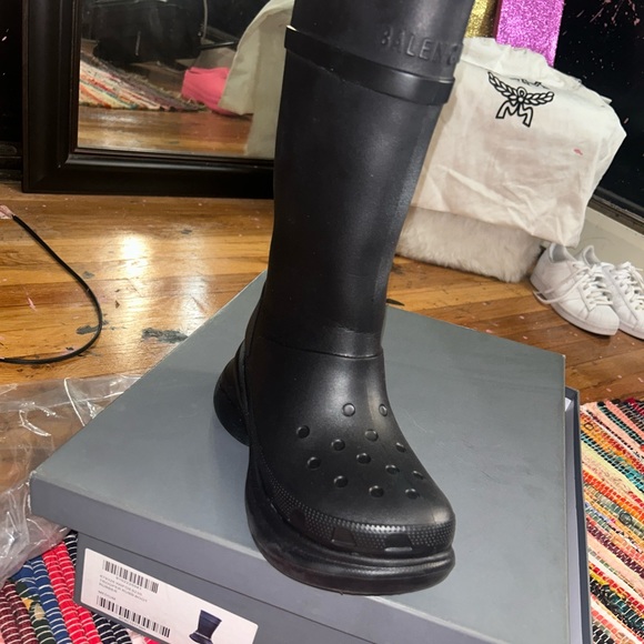 balenciaga Boot ( BLACK ) - Picture 1 of 2